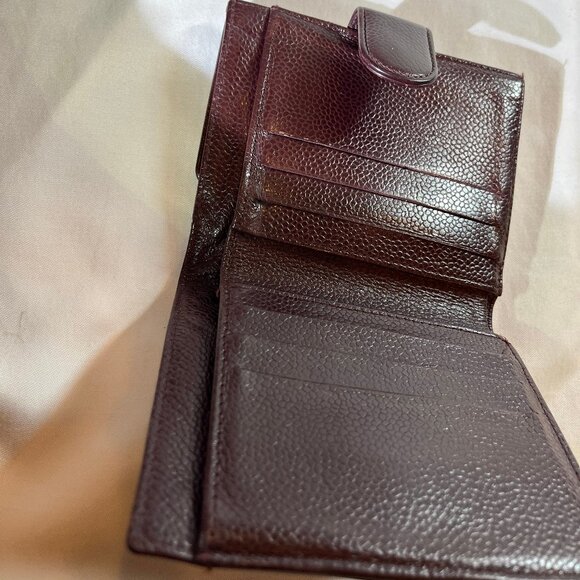 CHANEL 100% Leather Caviar Skin Large CC Logo Wallet - Picture 9 of 13